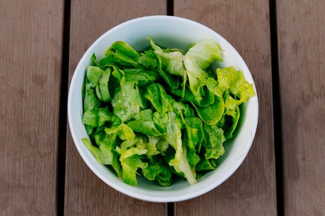 How to Clean and Store Lettuces and Leafy Greens